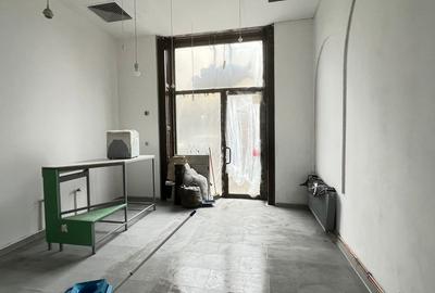 Spațiu comercial, 28 mp în Banu Manta