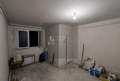 Garsoniera renovata Emil Racovita -Aparatorii Patriei -sector 4 - 3