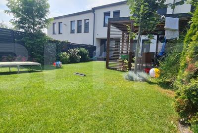 Casă individuală cu 4 camere în Iris