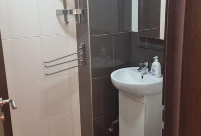 Apartament 3 camere de vânzare - zonă centrală, mobilat și utilat. - 13