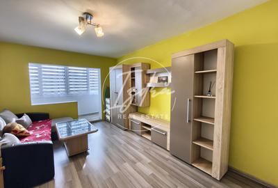 Apartament cu 3 camere decomandat, mobilat în Central