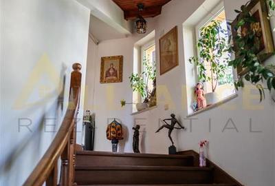 Proprietate Exclusivista cu Deschidere Spectaculoasa la Apa – Domeniu Privat cu - 4