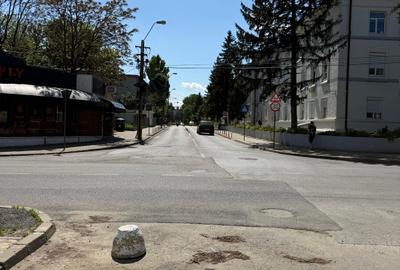 Copou - Facultatea de Arte , spațiu pt birou 60 mp parcare - 8