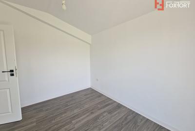 Duplex de vanzare cu 3 camere si teren de 309 mp - Recas - 6