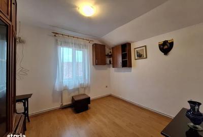 Casă tip triplex | 4 camere | 2 băi | zona Primăriei Florești - 5