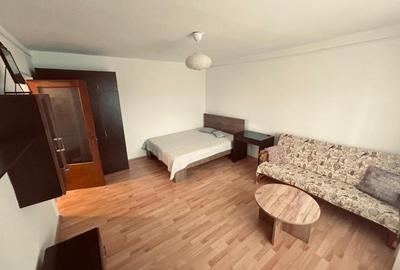 390euro-Studio 42mp -Unirii-OctavianGoga - 14