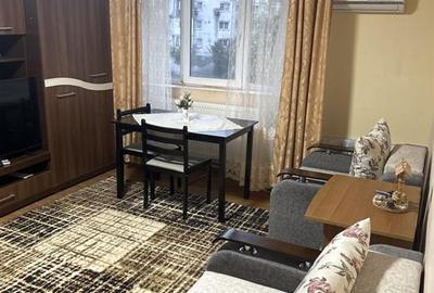 Apartament cu 4 camere decomandat în Dacia