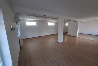 Închiriez spațiu 130 mp, str. Smârdan, Iași. Pretabil birouri, cabinet, salon - 2