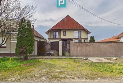 Casă spațioasă în Sântana - 31