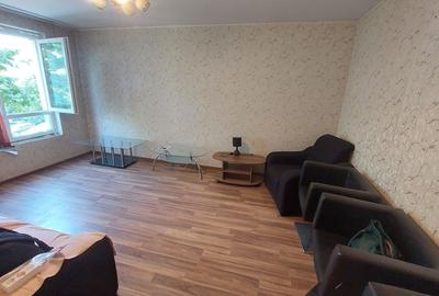 Apartament 4 camere , 2/4, Titan , Theodor Pallady, metrou 1 Decembrie - 1