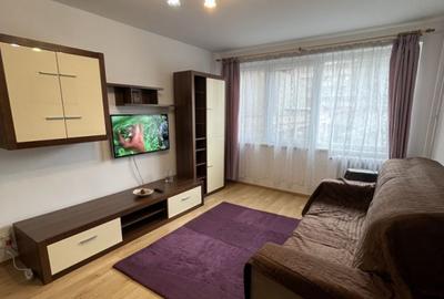 Apartament cu 2 camere semidecomandat, mobilat în Baba Novac