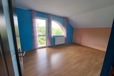 Vand casa cu 5  camere in zona Unirii - 5