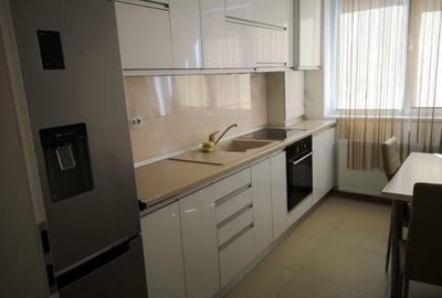 Apartament spatios cu 2 camere decomandat | 63 mp + 2 balcoane | Parcare - 6