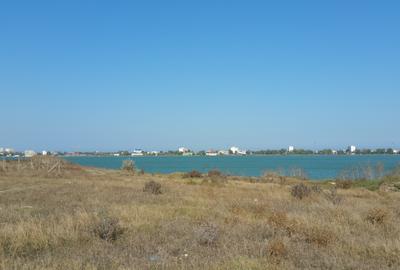 Teren de vanzare in Constanta primul rand la lacul Siutghiol - 4