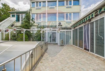 Casă / Vilă cu 10 camere de vânzare în zona Central - 22