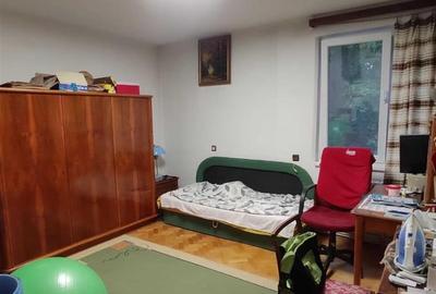 Zona Cornisa UMFST Spitale etaj 2 apartamet 3 camere - 5