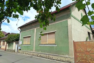 Casă individuală cu 5 camere în Orașul Vechi