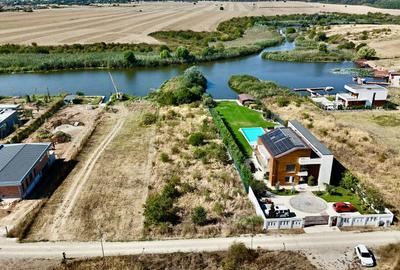 TEREN SNAGOV CU IESIRE LA LAC - 2