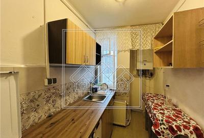 Ap cu 2 camere si balcon, Zona N. Iorga - Disponibil imediat - 8