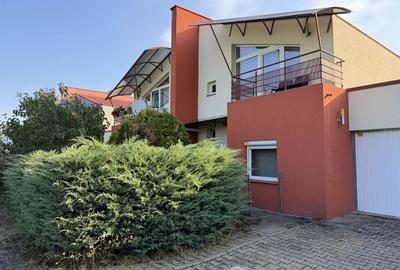 Duplex cu 5 camere în Bună Ziua