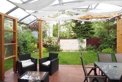 Spacious house for rent with nice yard, garden & covered parking | Pet friendly - 2