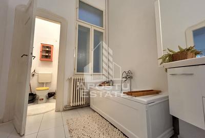 Apartament, spatios etaj 1, vedere in Piata Victoriei - 8