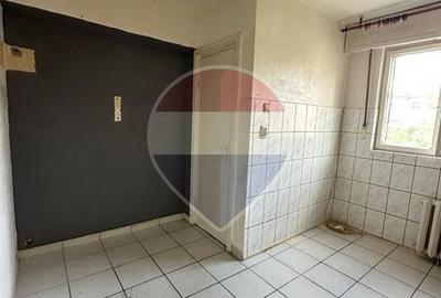 Apartament 3 camere decomandat Piața Rogerius - 10