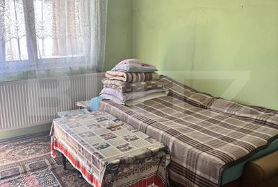 Apartament cu 3 camere semidecomandat, mobilat în Exterior Vest