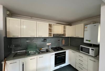 INCHIRIEZ apartament 2 camere cu curte,renovat,zona Strand - 4