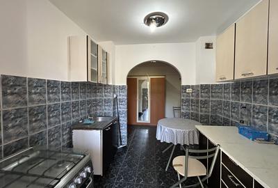 Apartament 2 camere, decomandat, etaj 4, zona Soarelui - 7