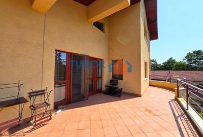 Elegant 2-Bedroom Penthouse Duplex with House-Like Feel - 6