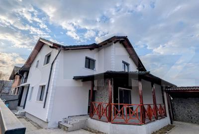 Duplex cu 4 camere în Micești
