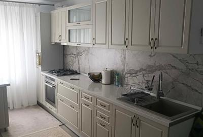 Apartament cu 3 camere decomandat în Moara de foc