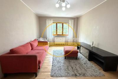 Apartament cu 3 camere decomandat, mobilat în Nicolina