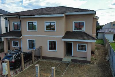 Duplex de vanzare Dumbravita-5 camere-stadiu rosu interior 155.00 - 1