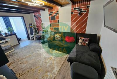 DE VÂNZARE – APARTAMENT CU 3 CAMERE - 2