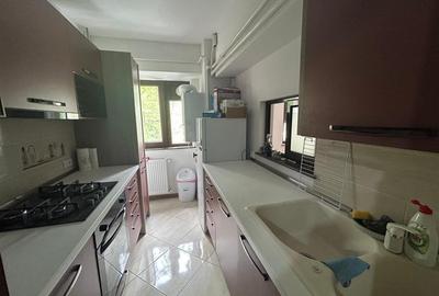 Apartament cu 3 camere decomandat în Ultracentral