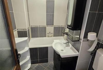 Apartament 2 camere decomandat, zona Gara, Strapungere Silvestru (etaj intermedi - 5