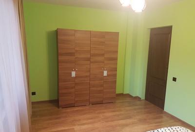 Închiriez apartament in vila - 5