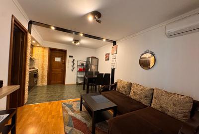 Apartament 2 Camere de Vânzare în Sinaia, Lângă Castelul Peleș, Mobilat, Utilat - 1