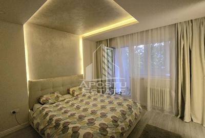Apartament de vanzare cu 4 camere, 2 bai, etaj intermediar, Aradului - 1