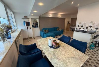 Apartament cu 3 camere decomandat în Victoriei