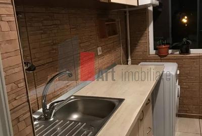 Vânzare apartament 3 camere Bd. Obregia - Turnu Măgurele - 1