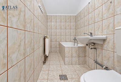 Piata Sfatului, 41 mp., ideal regim hotelier, de renovat la interior, acces usor - 12