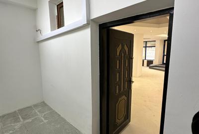 Spatiu comercial modern cu vad pietonal - Centru - KM 0 - 7