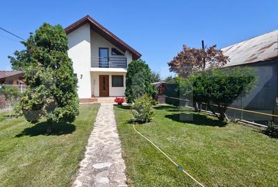 Casă individuală cu 4 camere în Tărtășești