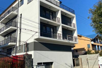 Apartament cu 3 camere semidecomandat în Pipera