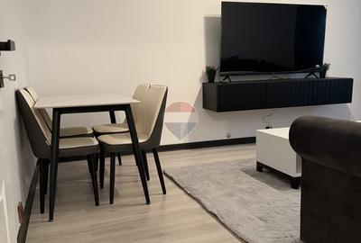 Apartament cu 3 camere decomandat, mobilat în Apusului