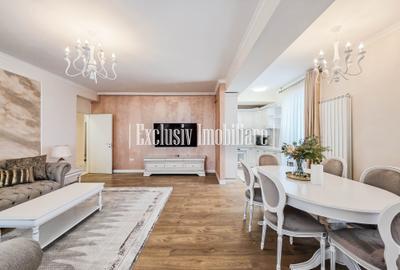 Apartament cu 3 camere decomandat, mobilat în Delfinariu