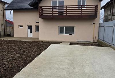 Casa P+M zona Scolii 8 Botosani - 1